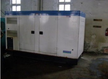 额尔古纳康明斯150kw大型柴油二手发电机组