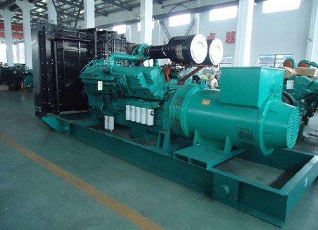 额尔古纳800kw康明斯柴油发电机组